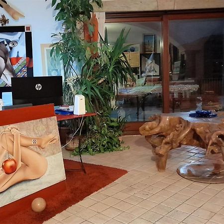 Casa D' Artista B&B Ozieri Bagian luar foto