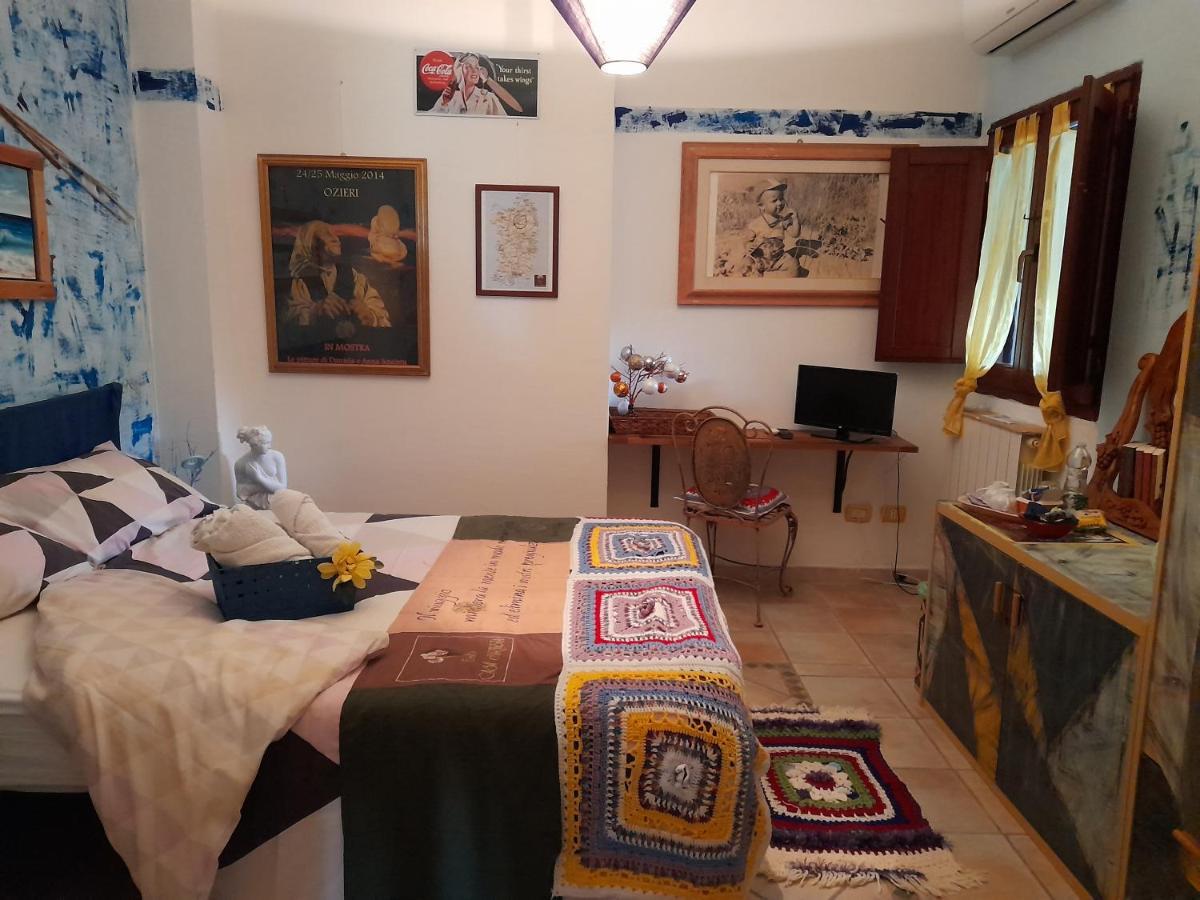 Casa D' Artista B&B Ozieri Bagian luar foto