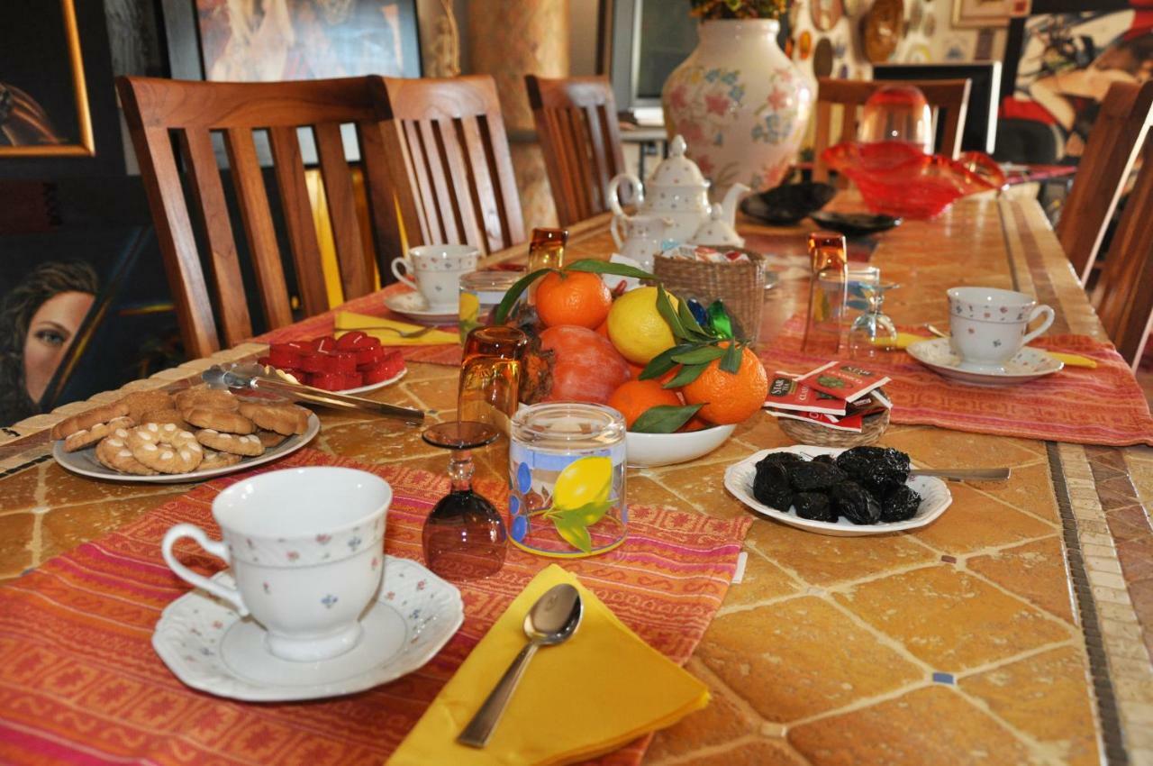 Casa D' Artista B&B Ozieri Bagian luar foto