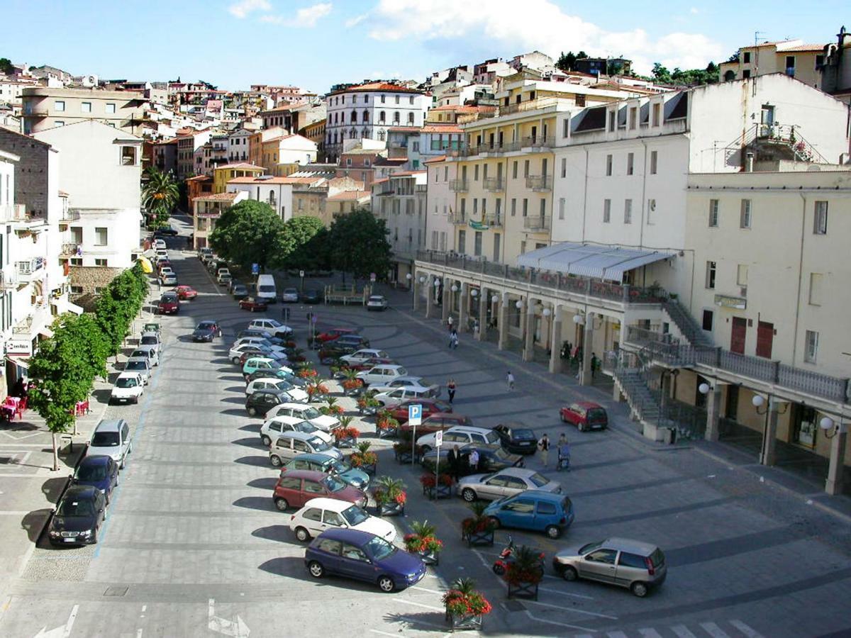 Casa D' Artista B&B Ozieri Bagian luar foto