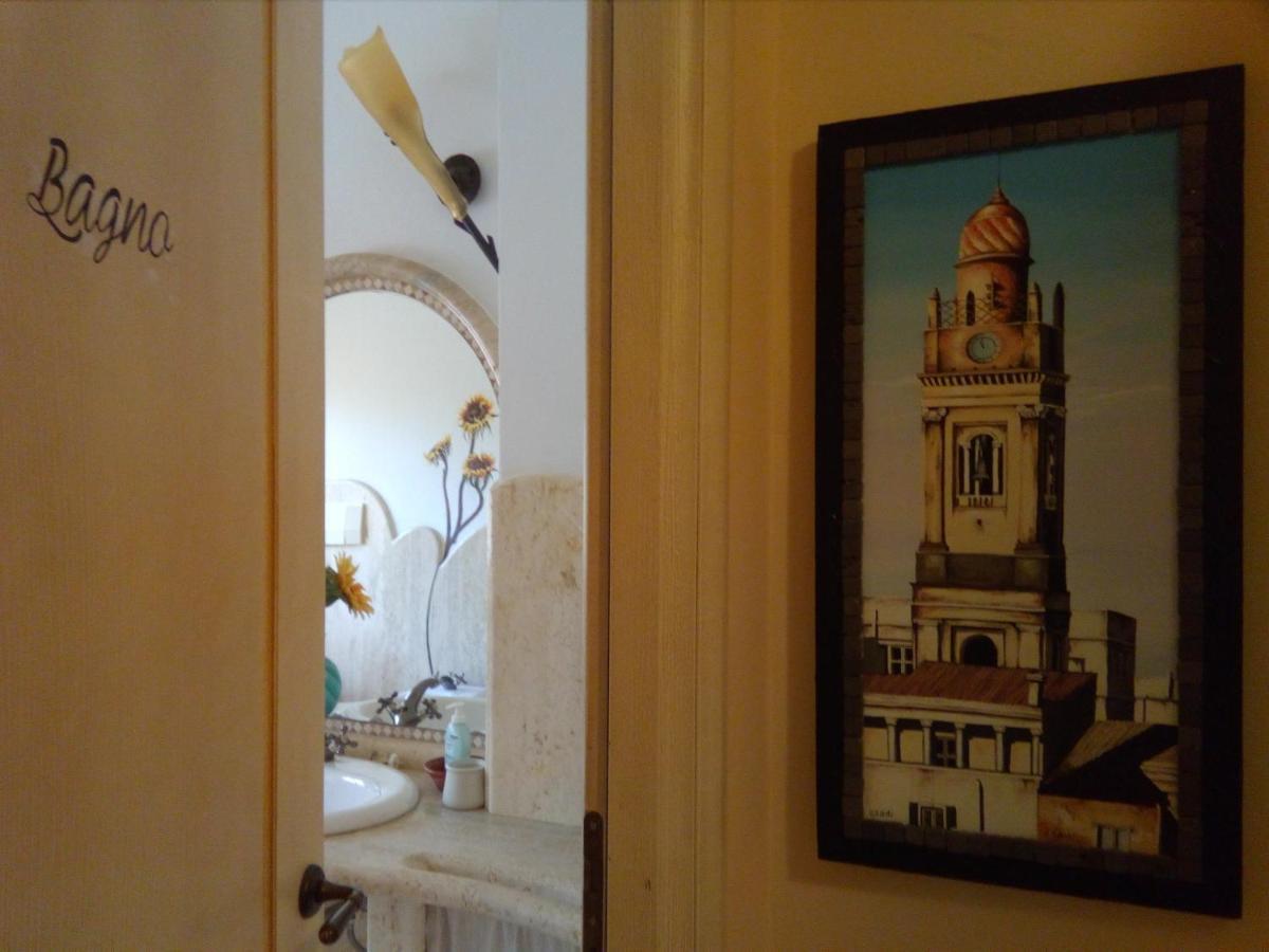 Casa D' Artista B&B Ozieri Bagian luar foto